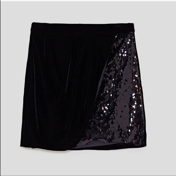 ZARA Sequin Velvet Mini Faux Wrap Tulip Skirt - Picture 3 of 6